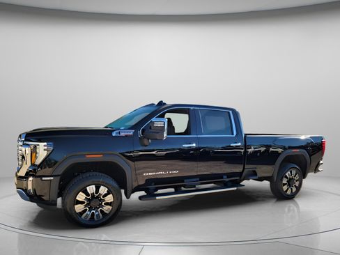 New 2026 GMC Sierra 3500 Denali image 2