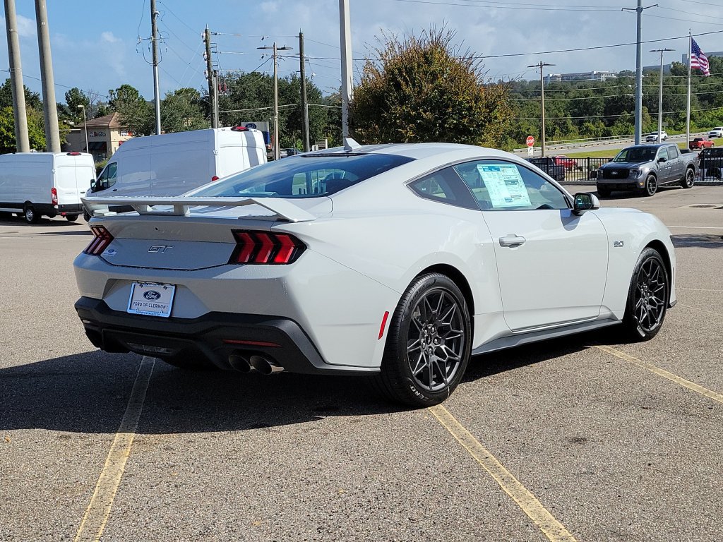 New 2026 Ford Mustang GT Premium w/ GT Performance Package RWD image 5
