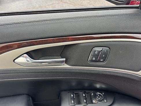 Used 2017 Lincoln MKZ Select FWD image 12