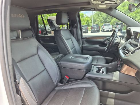 Used 2023 Chevrolet Tahoe High Country w/ Advanced Technology Package AWD/4WD image 42