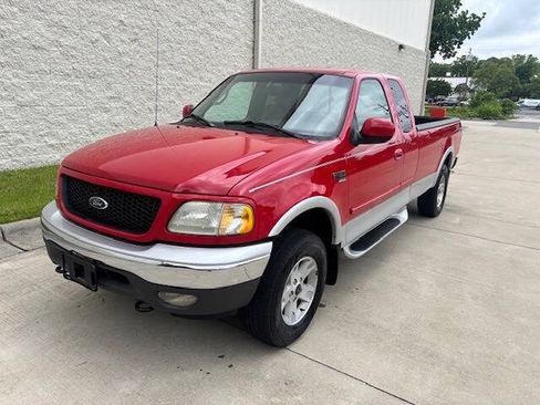 Used 2002 Ford F150 Lariat AWD/4WD image 2