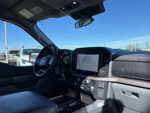 Used 2025 Ford F150 XLT w/ Equipment Group 301A Standard image 16