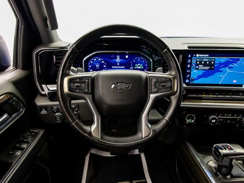 Used 2023 Chevrolet Silverado 1500 RST AWD/4WD image 43