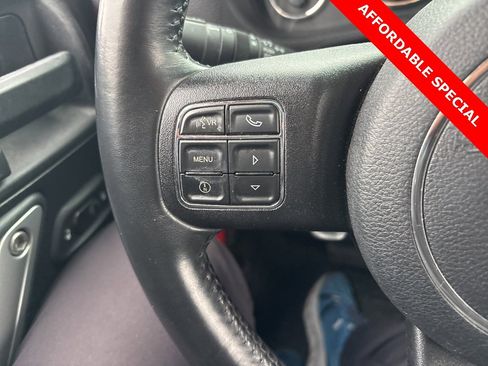 Used 2016 Jeep Wrangler Unlimited Rubicon w/ Connectivity Group image 23