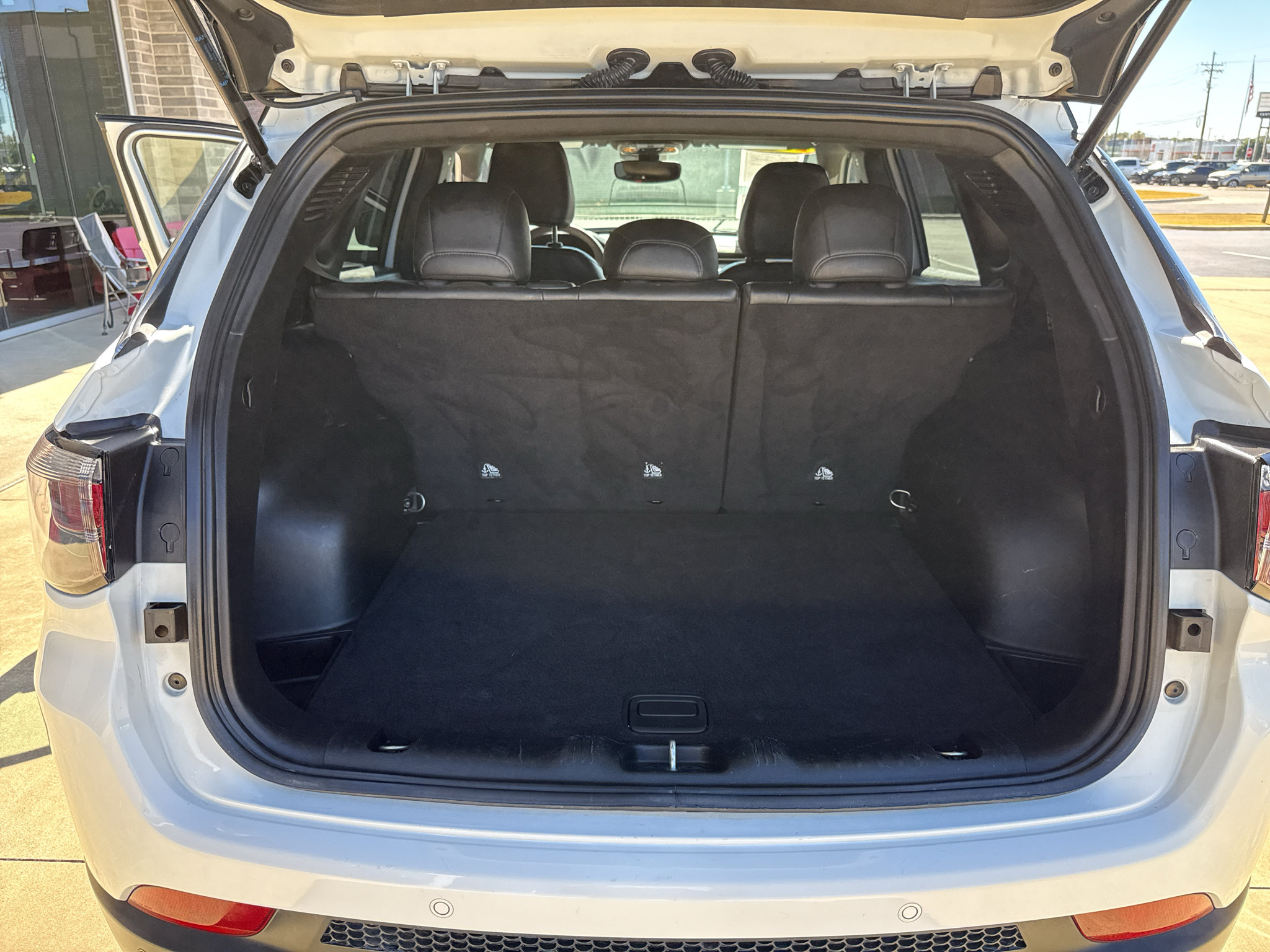 Used 2025 Jeep Compass Limited AWD/4WD image 18