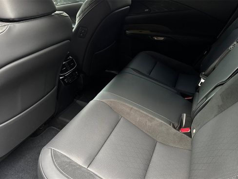 Used 2025 Lexus RX 450h AWD w/ Luxury Package image 13