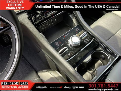 New 2025 Jeep Grand Cherokee L Overland w/ Luxury Tech Group IV AWD/4WD image 8