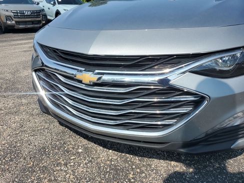 Used 2025 Chevrolet Malibu LT FWD image 12