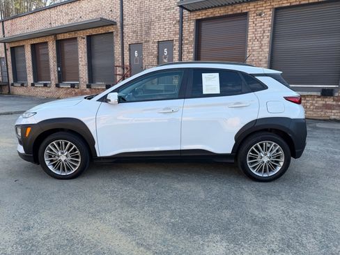 Used 2021 Hyundai Kona SEL image 3