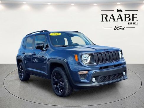 Used 2023 Jeep Renegade Altitude w/ Convenience Group I AWD/4WD image 1