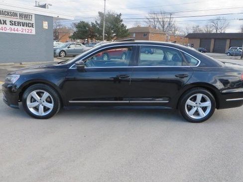 Used 2017 Volkswagen Passat 1.8T SE image 6