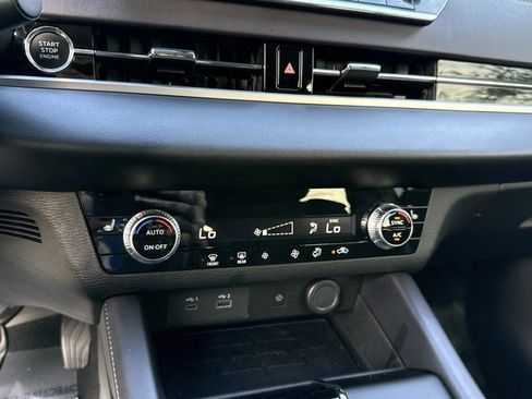 Used 2024 Mitsubishi Outlander SE image 28