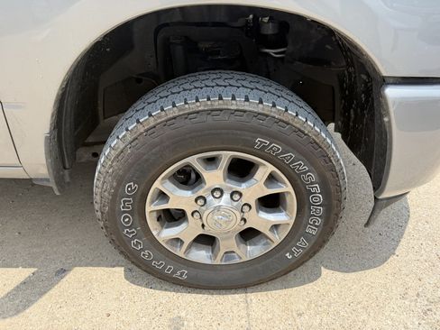 Used 2024 RAM 2500 Laramie AWD/4WD image 43