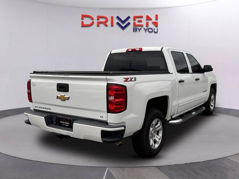 Used 2018 Chevrolet Silverado 1500 LT w/ All Star Edition AWD/4WD image 4