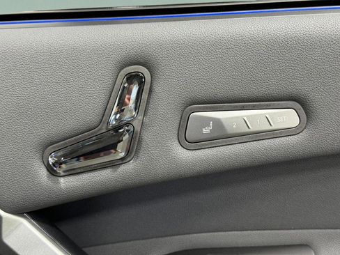 New 2026 BMW iX M70 image 21