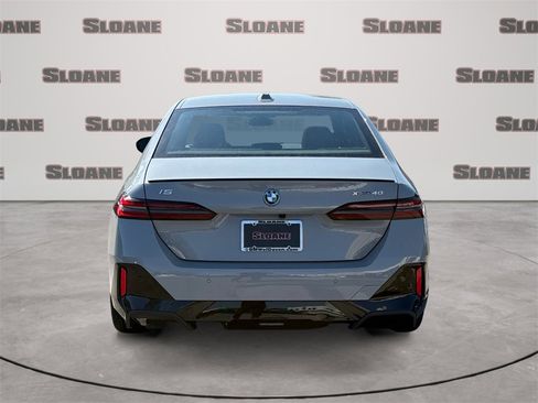 New 2026 BMW i5 eDrive40 w/ M Sport Package image 4