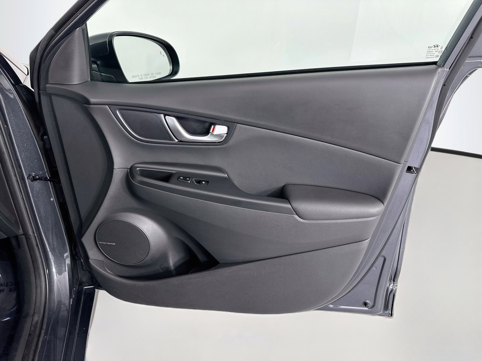 Certified 2022 Hyundai Kona Limited FWD image 36