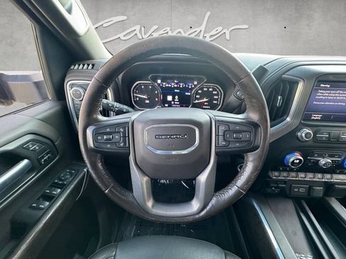 Used 2022 GMC Sierra 2500 Denali w/ Denali Ultimate Package AWD/4WD image 21