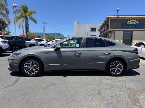 Used 2021 Hyundai Sonata SEL w/ Convenience Package FWD image 7