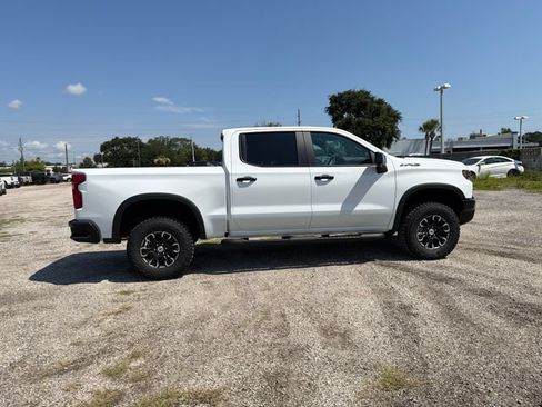 New 2026 Chevrolet Silverado 1500 ZR2 w/ LPO, Dark Essentials Package AWD/4WD image 15