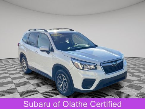 Used 2020 Subaru Forester Premium image 1