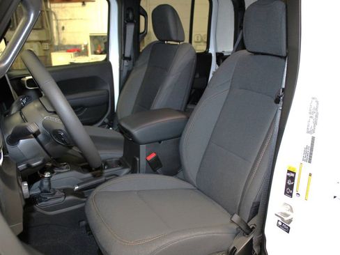 New 2026 Jeep Gladiator Sport image 23