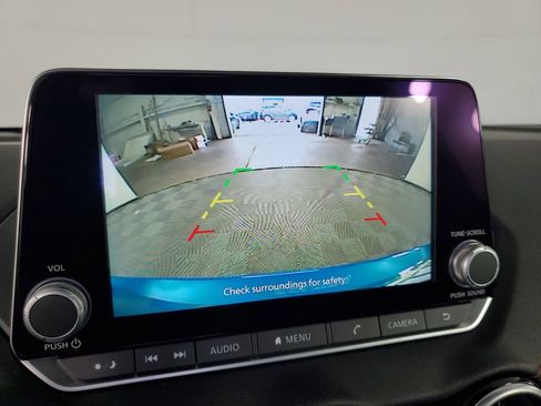 Used 2024 Nissan Sentra SR w/ Lighting Package image 22