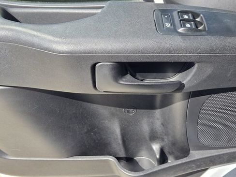 Used 2025 RAM ProMaster 2500 w/ U-Haul Equipment Group FWD image 24