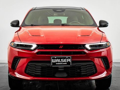 Used 2024 Dodge Hornet R/T Plus image 2