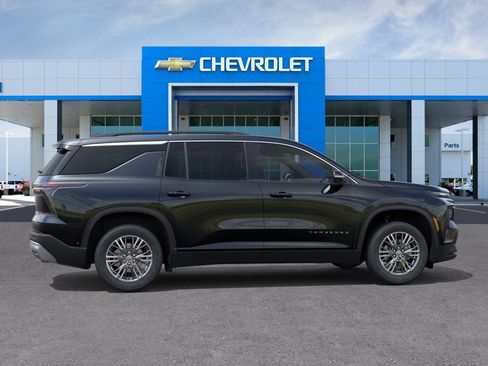 New 2026 Chevrolet Traverse LT w/ Driver Confidence Package FWD image 5