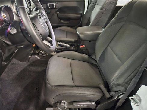 Used 2020 Jeep Wrangler Sport image 10
