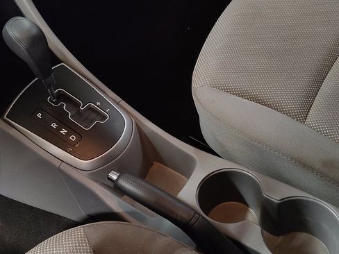 Used 2013 Hyundai Accent GLS image 26