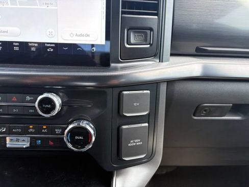Used 2025 Ford F150 Lariat AWD/4WD image 31