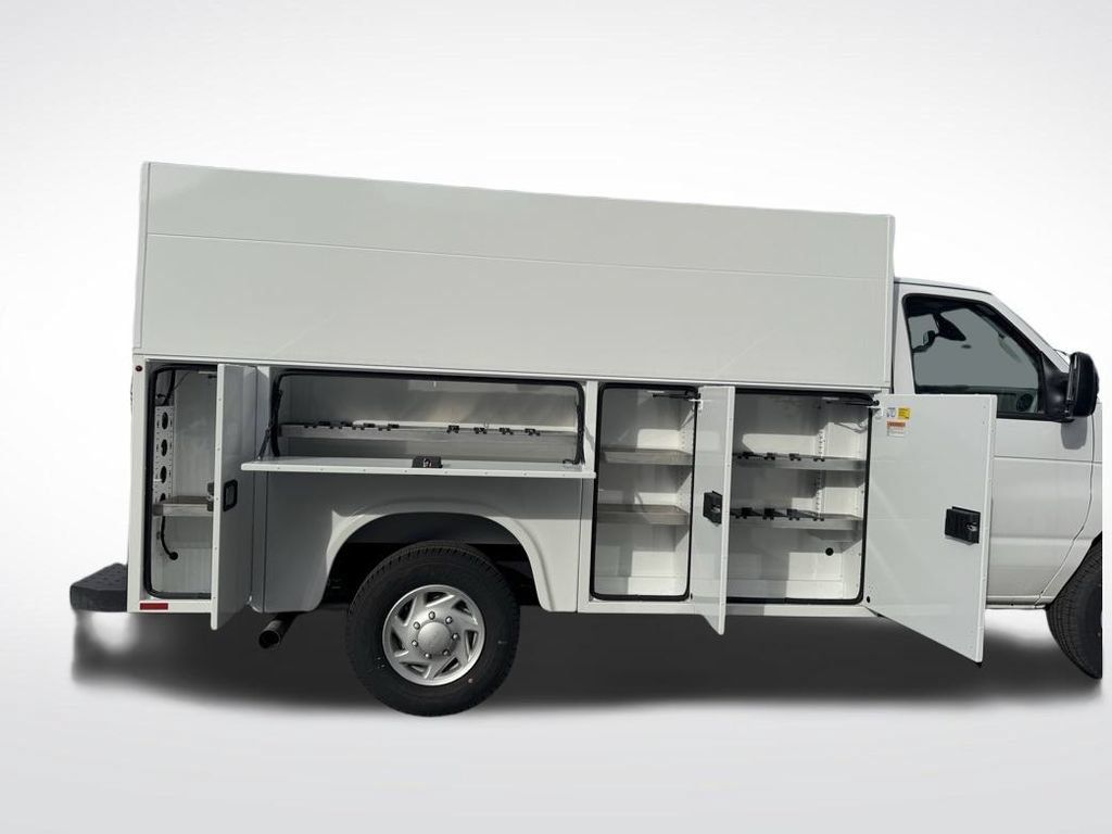 New 2026 Ford E-350 and Econoline 350 Super Duty w/ Interior Upgrade Package RWD image 10