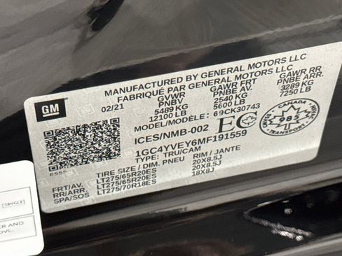 Used 2021 Chevrolet Silverado 3500 High Country image 44