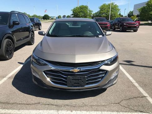 Used 2022 Chevrolet Malibu LT FWD image 10