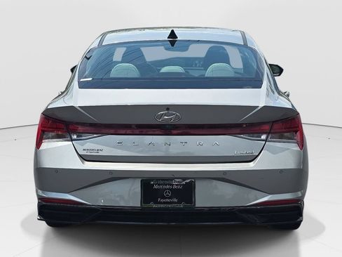 Used 2021 Hyundai Elantra Limited w/ Cargo Package FWD image 7