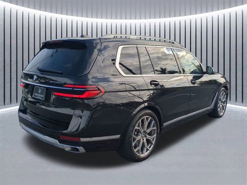 Certified 2023 BMW X7 xDrive40i w/ Parking Assistance Package image 5