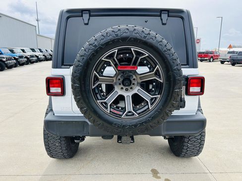 Used 2021 Jeep Wrangler Unlimited Sport image 33