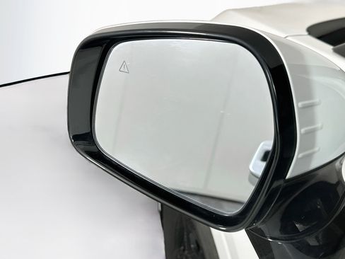 Used 2026 Kia Carnival FWD image 16