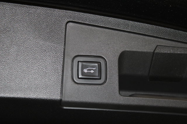 Used 2024 Cadillac XT4 Sport FWD image 30