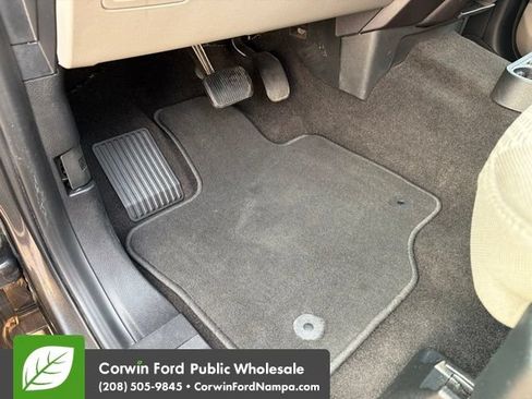 Used 2019 Ford F150 XLT w/ Equipment Group 302A Luxury AWD/4WD image 25