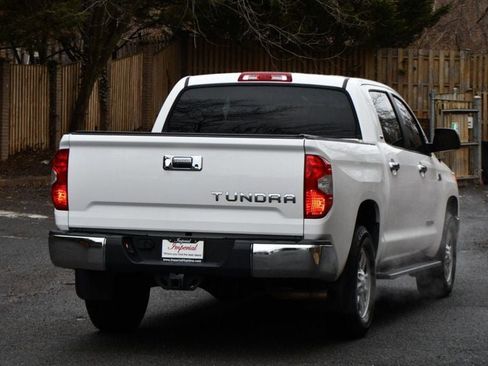 Used 2017 Toyota Tundra SR5 w/ SR5 Upgrade Package image 12