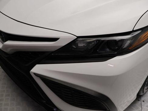 Certified 2023 Toyota Camry SE FWD image 3