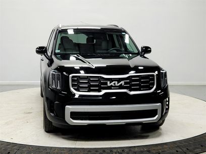 Used 2024 Kia Telluride S w/ S Sunroof Package