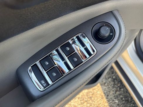 Used 2013 Chevrolet Malibu LS FWD image 15