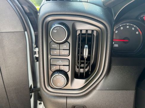 Used 2019 Chevrolet Silverado 1500 W/T w/ WT Convenience Package AWD/4WD image 14
