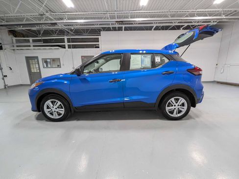 Used 2023 Nissan Kicks S image 12