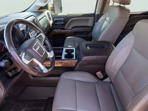 Used 2018 GMC Sierra 2500 SLT w/ Duramax Plus Package image 12