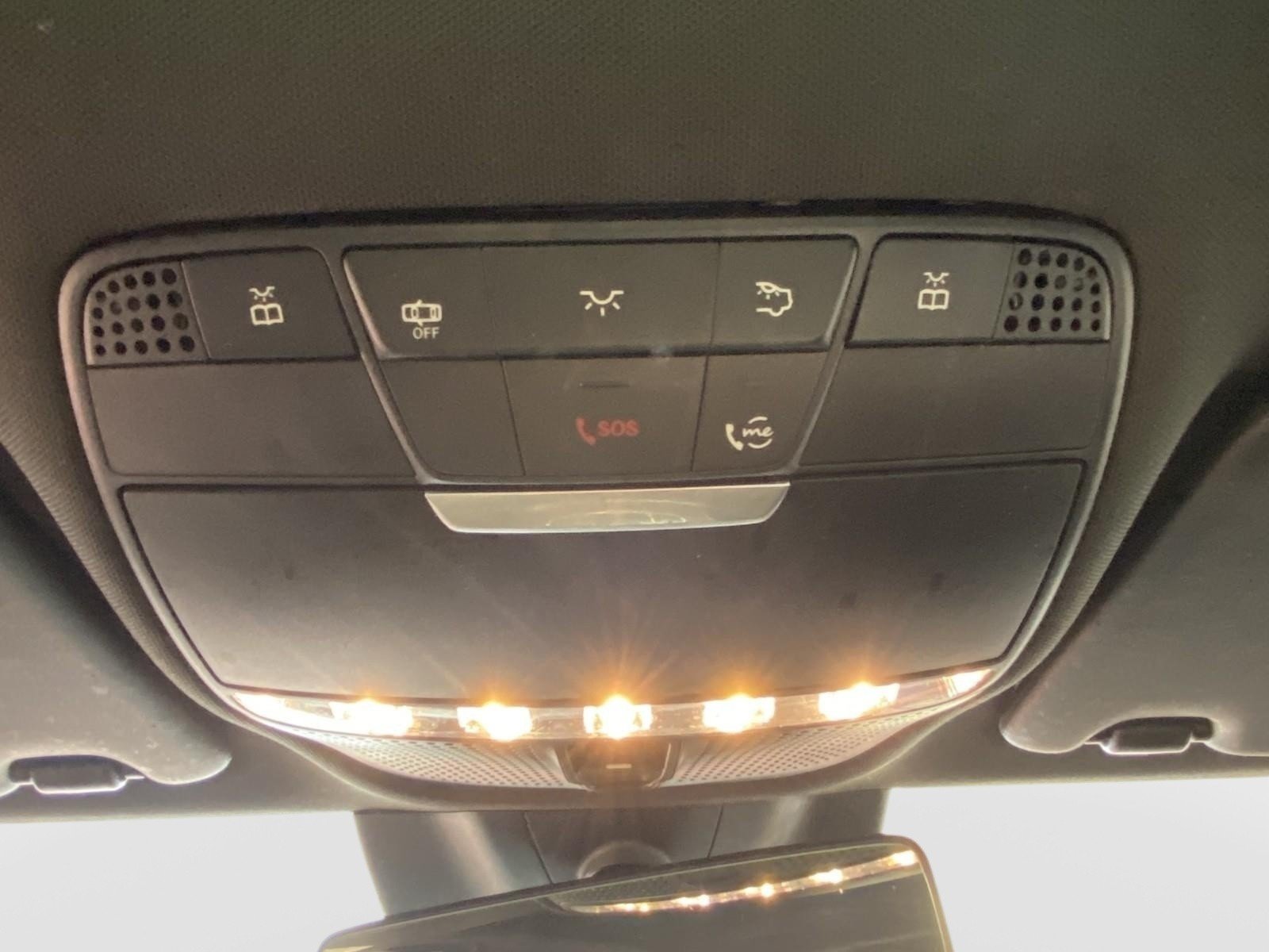 Used 2020 Mercedes-Benz C 300 4MATIC Sedan image 29
